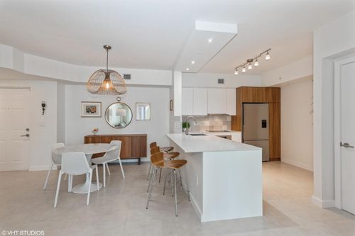1616-17100 N Bay Rd, SUNNY ISLES BEACH, FL, 33160-3455 | Card Image