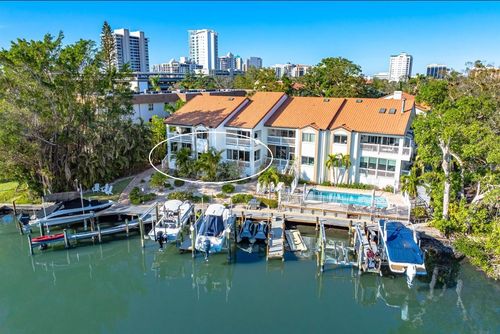 866-866 Hudson Ave, SARASOTA, FL, 34236-7744 | Card Image