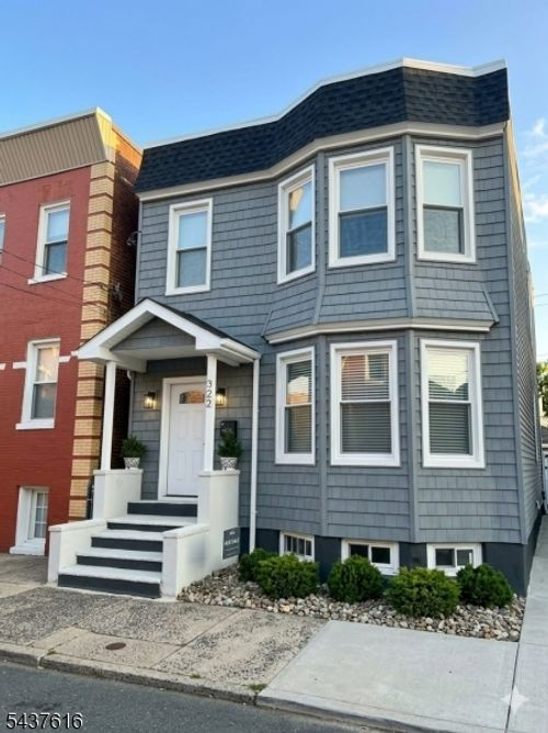 322 N 10th St, Newark, NJ, 07107-1910 | Card Image