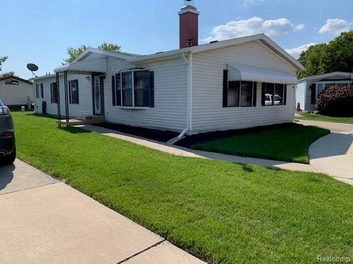 20706 Gaslight Dr, Clinton Township, MI, 48036-2306 | Card Image