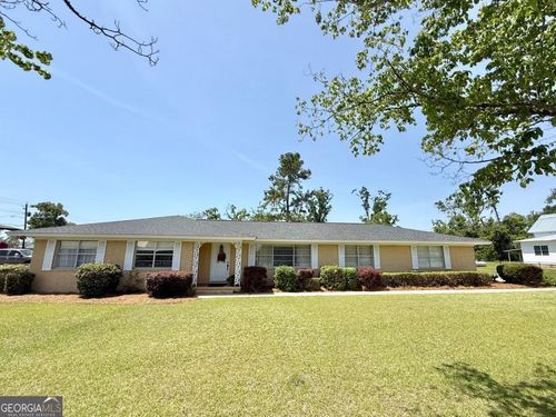 21 Pine St, Hazlehurst, GA, 31539-6741 | Card Image