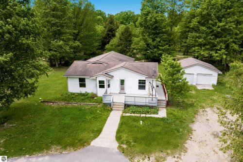 90 S Haze Rd, Beulah, MI, 49617-9745 | Card Image