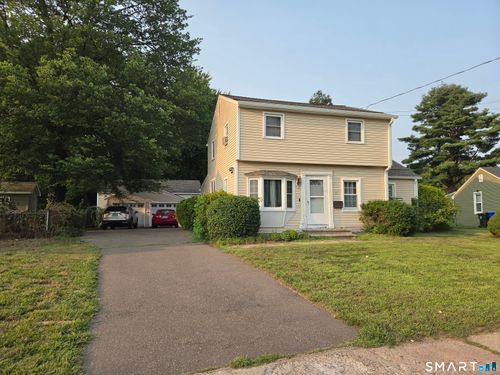 40 Suffolk Dr, East Hartford, CT, 06118-2652 | Card Image