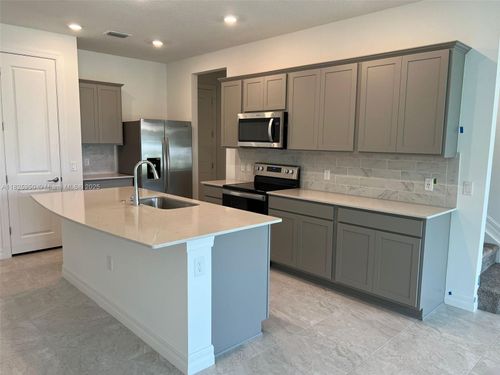 6121 Rancho Ln, West Palm Beach, FL, 33415-1541 | Card Image