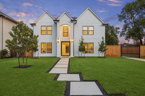 5005 Chestnut St, Bellaire, TX, 77401-3411 | Card Image