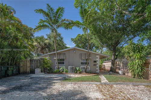 1-208 Sw 11th St, Fort Lauderdale, FL, 33315-1229 | Card Image