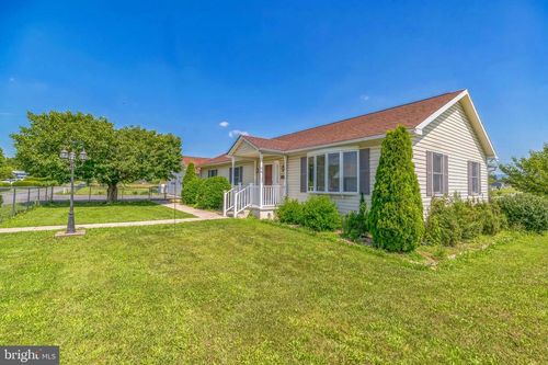 40 Greenhill Ln, EDINBURG, VA, 22824-2853 | Card Image