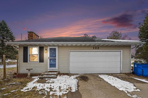 133 Walker Dr, Battle Creek, MI, 49017-8833 | Card Image