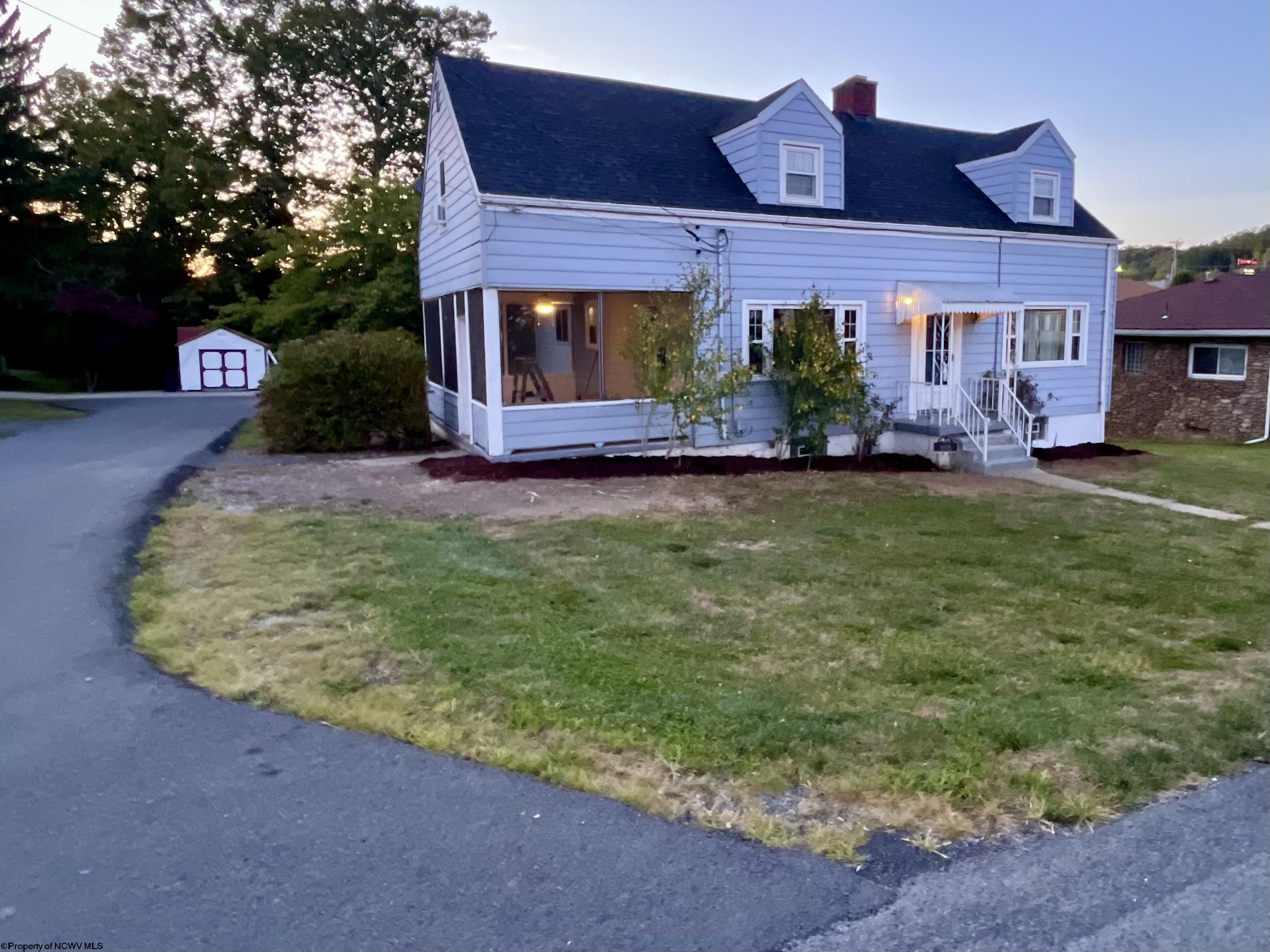 Barry St, Fairmont, WV 26554