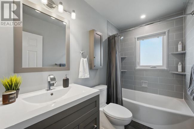 28 Ellen Drive, House other with 2 bedrooms, 2 bathrooms and null parking in Dartmouth NS | Image 14
