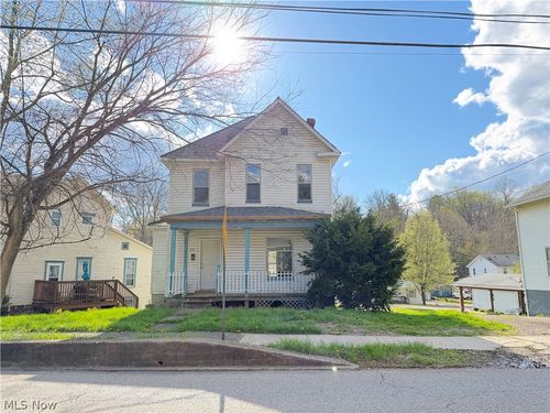 456 N 8th St, Mcconnelsville, OH, 43756-1155 | Card Image