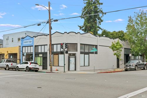 5555 Claremont Ave, Oakland, CA, 94618-1116 | Card Image