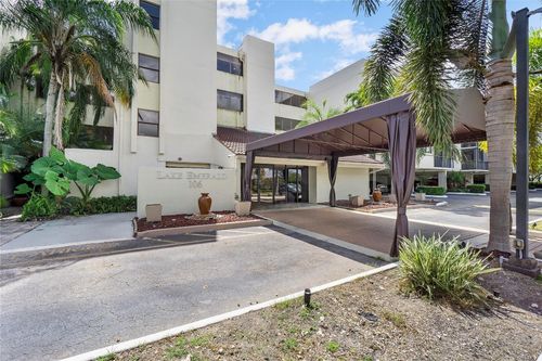 315-106 Lake Emerald Dr, Oakland Park, FL, 33309-6279 | Card Image
