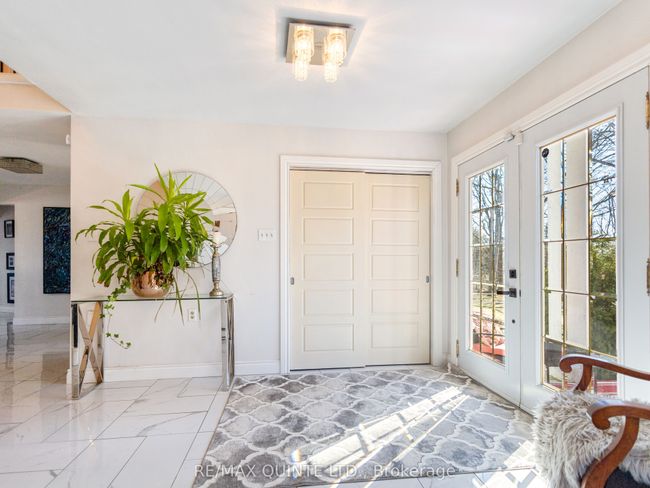 548 Lorna Lane, House other with 5 bedrooms, 5 bathrooms and 5 parking in Greater Napanee ON | Image 10