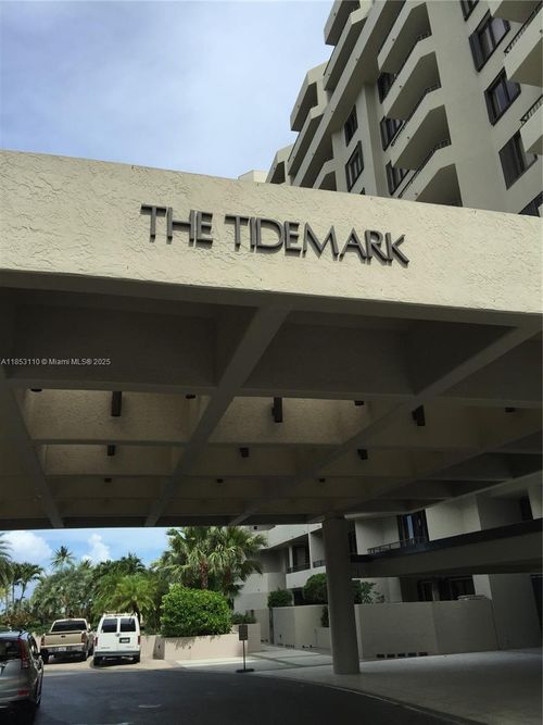 apt-207-201 Crandon Blvd, Key Biscayne, FL, 33149-1517 | Card Image