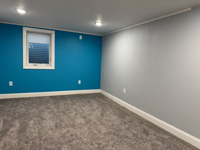 Family Room.jpg | Image 14