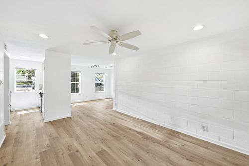 116-300 Crockett St, Austin, TX, 78704-5103 | Card Image