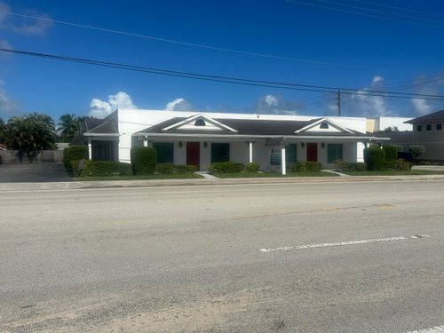401 W Lantana Rd, Lantana, FL, 33462-1725 | Card Image