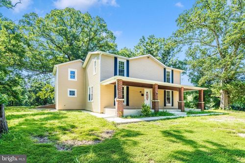 21 Mattingly Ave, INDIAN HEAD, MD, 20640-1731 | Card Image