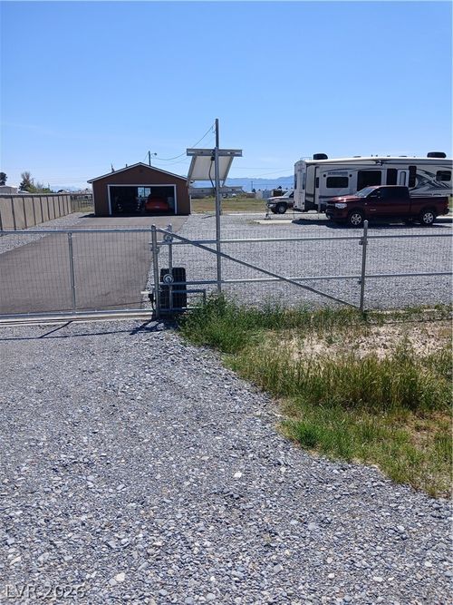 2171 Mcmurray Dr, Pahrump, NV, 89060-2372 | Card Image
