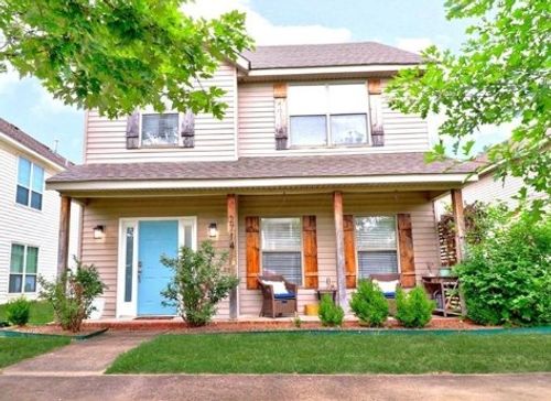 2714 N Westminster Dr, Fayetteville, AR, 72704-6045 | Card Image