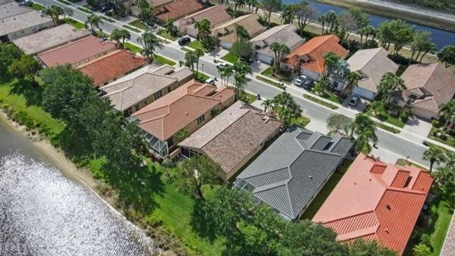 7131 Trentino Way, House other with 3 bedrooms, 2 bathrooms and null parking in Boynton Beach FL | Image 35