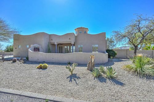 1411 W Desert Hills Estate Dr, Phoenix, AZ, 85086-7233 | Card Image