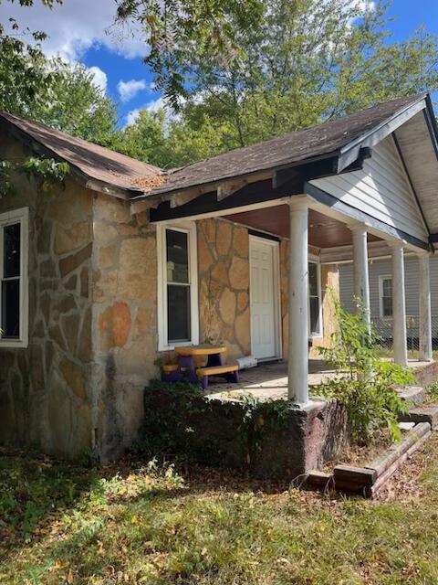 Maple Ave, Joplin, MO 64801