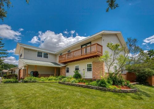 591 Sussex Ct, Elk Grove Village, IL, 60007-4211 | Card Image