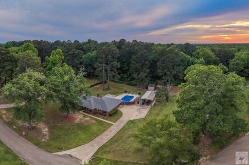 4809 Dove Holw, Texarkana, TX, 75501-9599 | Card Image