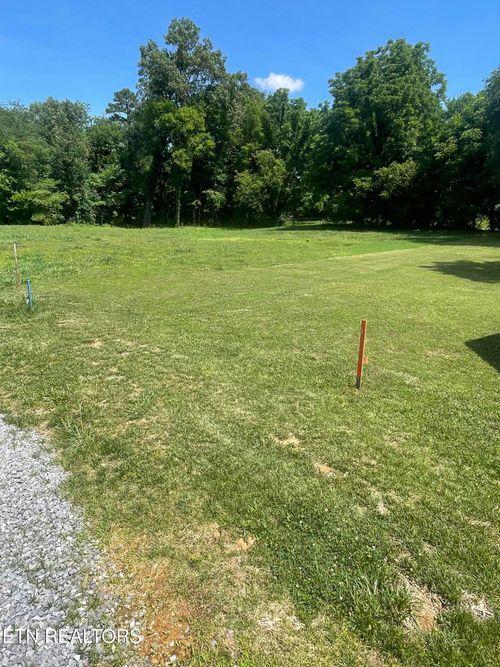 325 Waters Rd, Maryville, TN, 37803 | Card Image