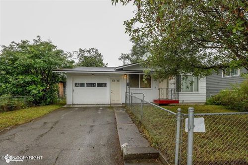 808 N Bunn Street, Anchorage, AK, 99508 | Card Image
