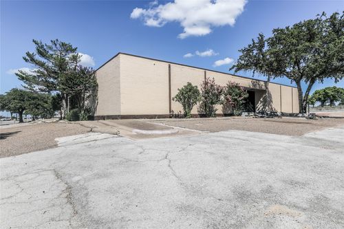 7471 Marvin D Love, Dallas, TX, 75237 | Card Image