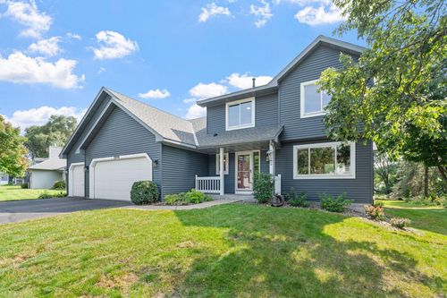 7090 Gardenia Ct, Apple Valley, MN, 55124-7650 | Card Image