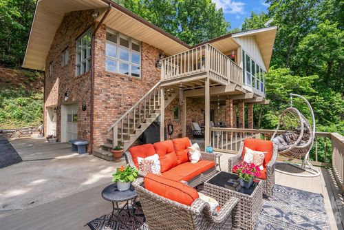 60 Little Creek Dr, Canton, NC, 28716-5633 | Card Image