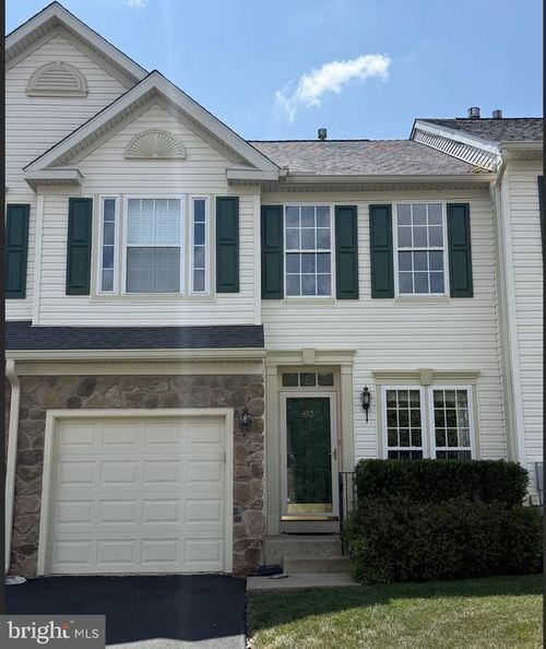 813 Geranium Dr, WARRINGTON, PA, 18976-2487 | Card Image