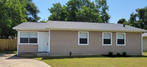 8 Lanes End St, Baytown, TX, 77520-7111 | Card Image