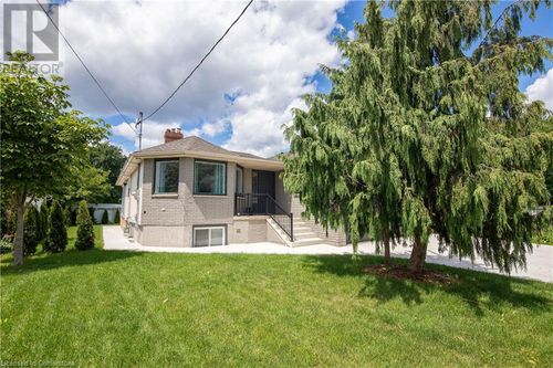 upper-358 E 43rd St, Hamilton, ON, L8T3C9 | Card Image