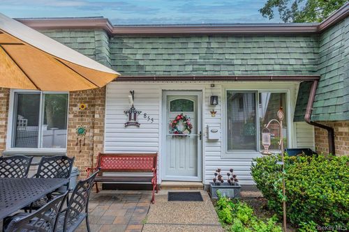 855 Birchwood Rd, Medford, NY, 11763-1202 | Card Image