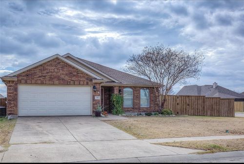 301 Long Prairie Dr, Forney, TX, 75126-4750 | Card Image