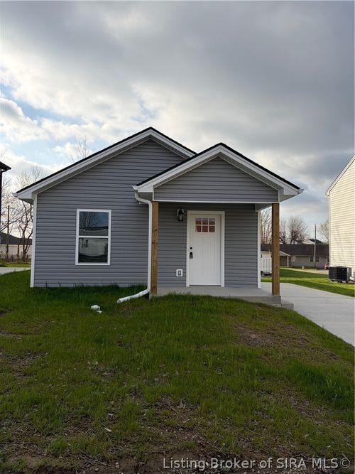 211 Guilford Rd, Charlestown, IN, 47111-2017 | Card Image