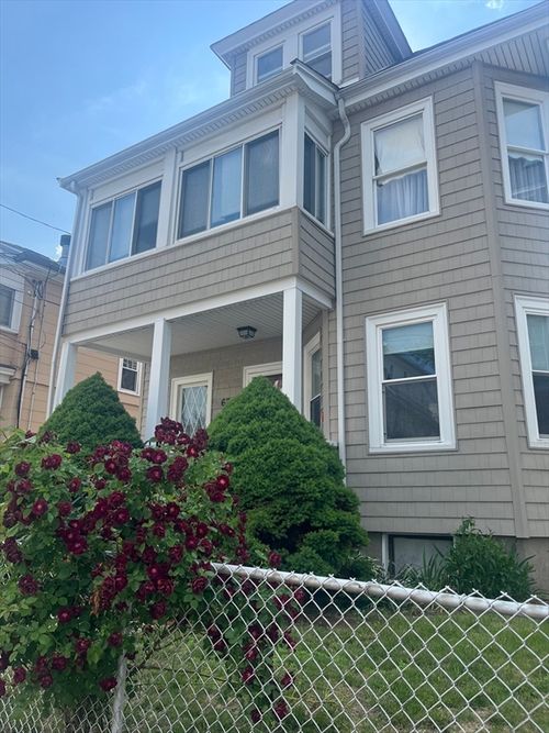 67 Etna St, Boston, MA, 02135-2826 | Card Image
