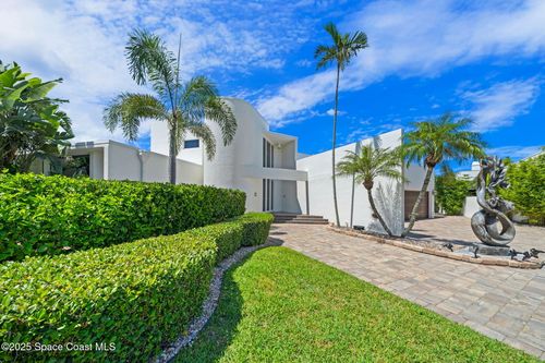 84 Country Club Rd, Cocoa Beach, FL, 32931-2002 | Card Image