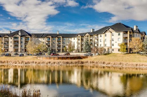 8128-304 Mackenzie Way Sw, Airdrie, AB, T4B3H8 | Card Image