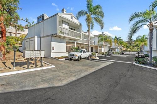 h-2376 Altisma Way, Carlsbad, CA, 92009-6325 | Card Image