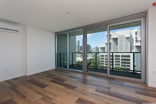 810r-1500 Rycroft St, Honolulu, HI, 96814 | Card Image