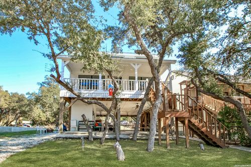 912 Pebble Beach Rd, Lakehills, TX, 78063 | Card Image