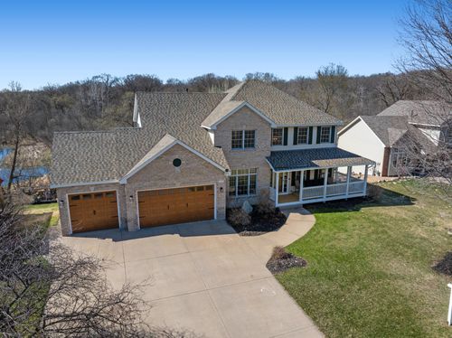 19554 Vernon St Nw, Elk River, MN, 55330-4138 | Card Image