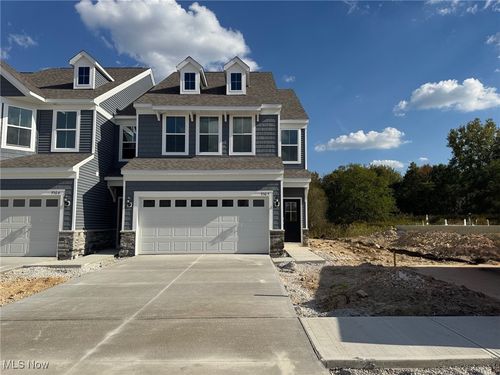 unit-5-950 Memory Ln, Aurora, OH, 44202-8911 | Card Image