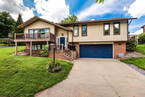 5 Cedarwood Dr, Morgantown, WV, 26505-3628 | Card Image